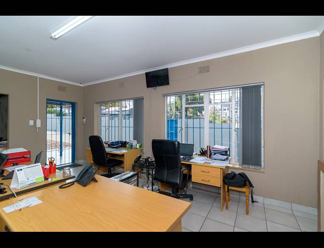 3 BEDROOM HOUSE FOR SALE IN KENSINGTON B